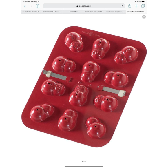 New Nordic Ware Snowman Cake Pops Pan - Picture 4 of 4